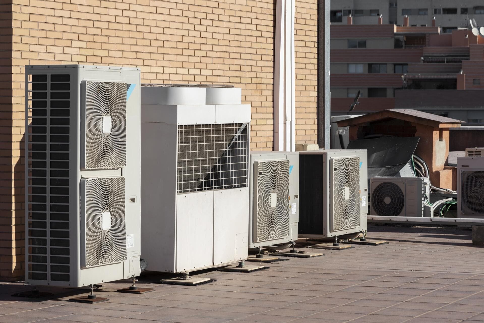 Bouche et gaines d'un système de ventilation mécanique contrôlée